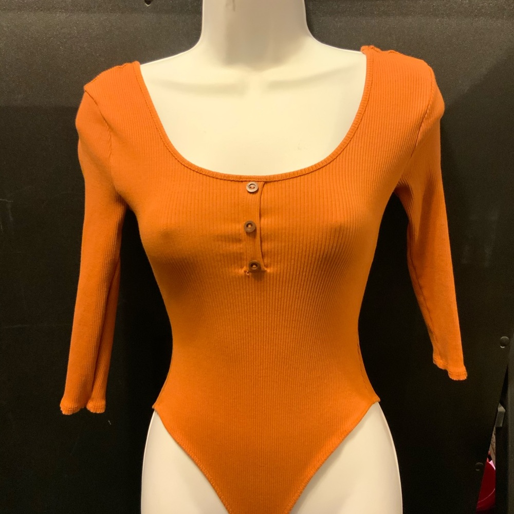 Size small body suit